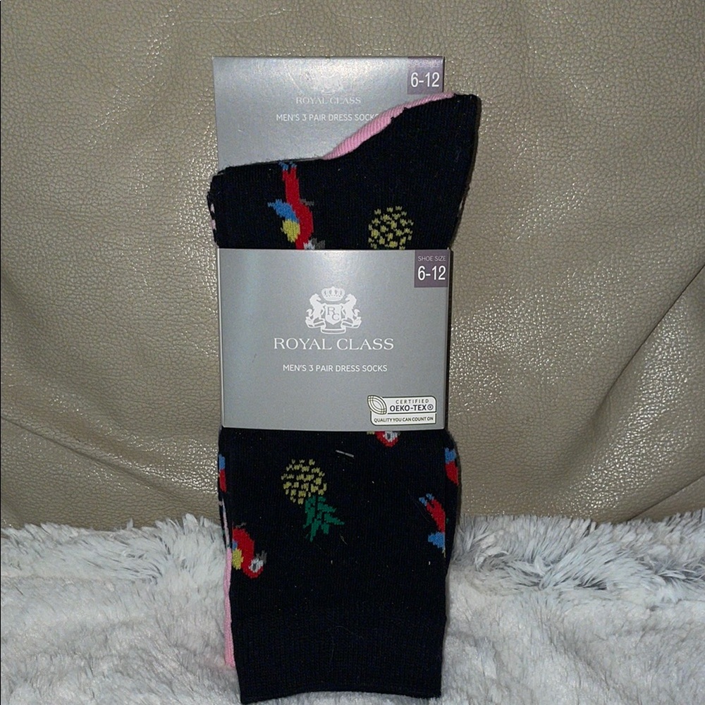 NWT ROYAL CLASS Men's Black Dress Socks.  3 pair.